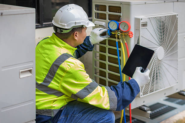 Professional Hvac Installation technician working in Wampsville, NY